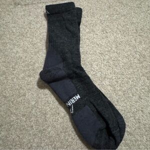 Merino Tech Wool Hiking Crew Socks Gray Cushioned NWT-Large